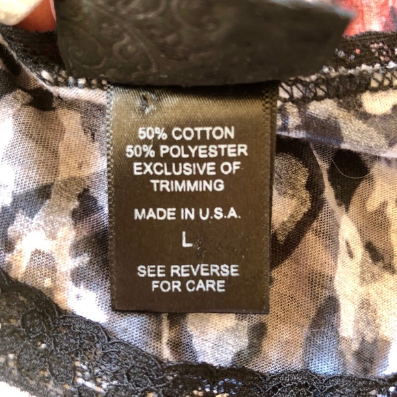 Women’s DAYTRIP Embellished Animal Print Top - Picture 8 of 8